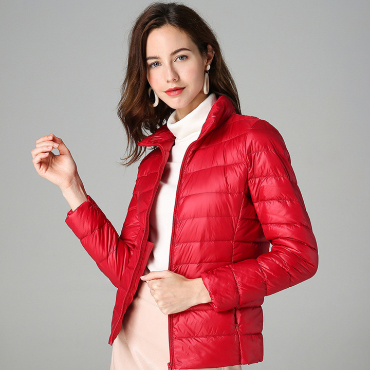 Myra™ | Ultraleichte Daunenjacke mit raffinierten Falten