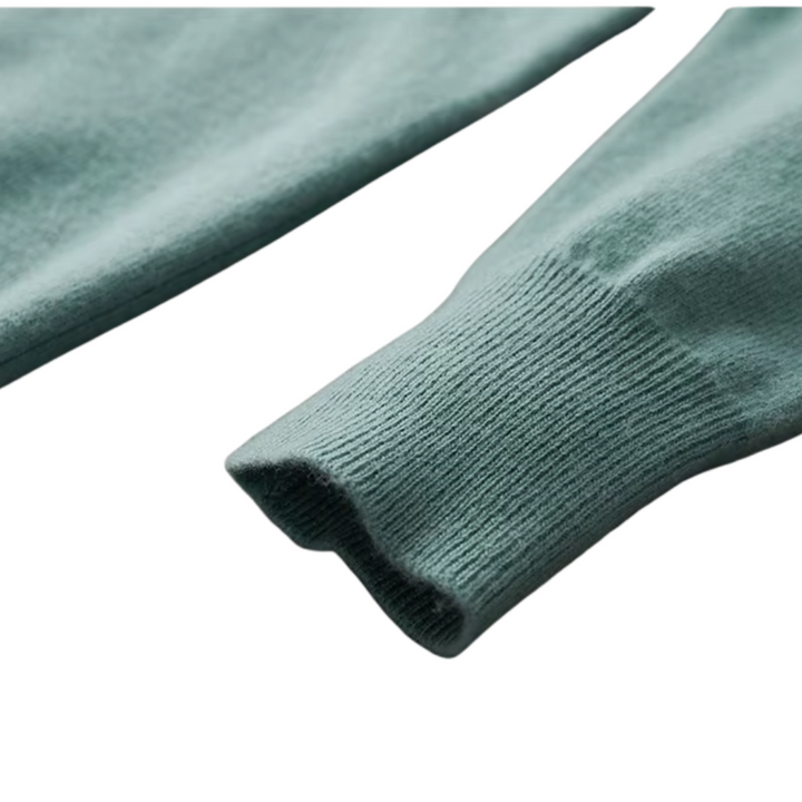 Wollpullover mit V-Ausschnitt