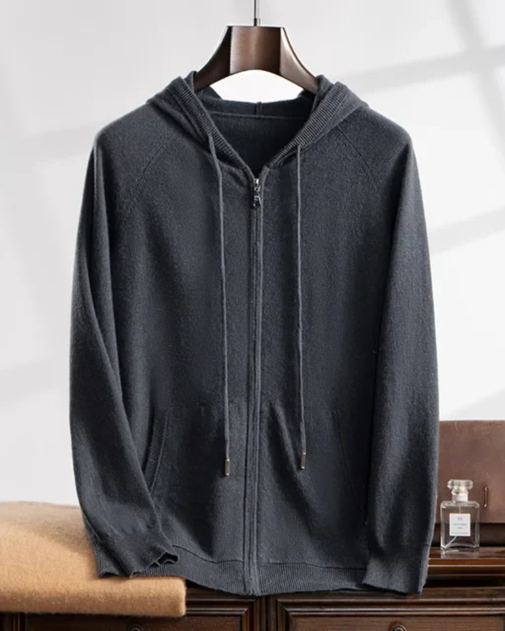 Courchevel Kaschmir-Weste mit Kapuze