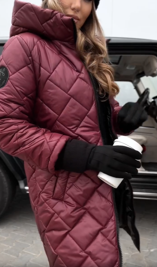 Bogna | Elegante gesteppte Daunenjacke mit Kapuze