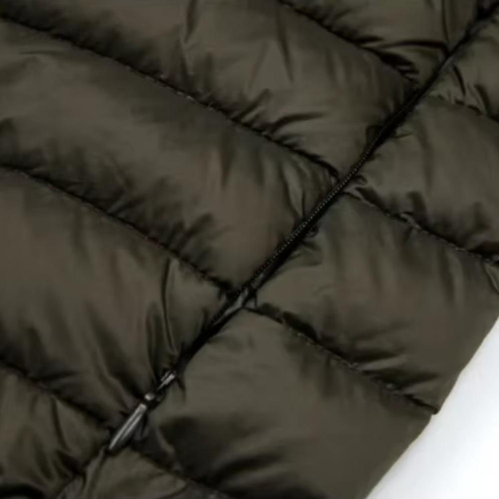 Leichte Daunenjacke mit Entendaunen