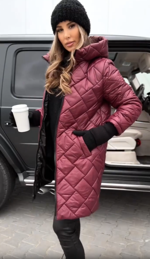 Bogna | Elegante gesteppte Daunenjacke mit Kapuze