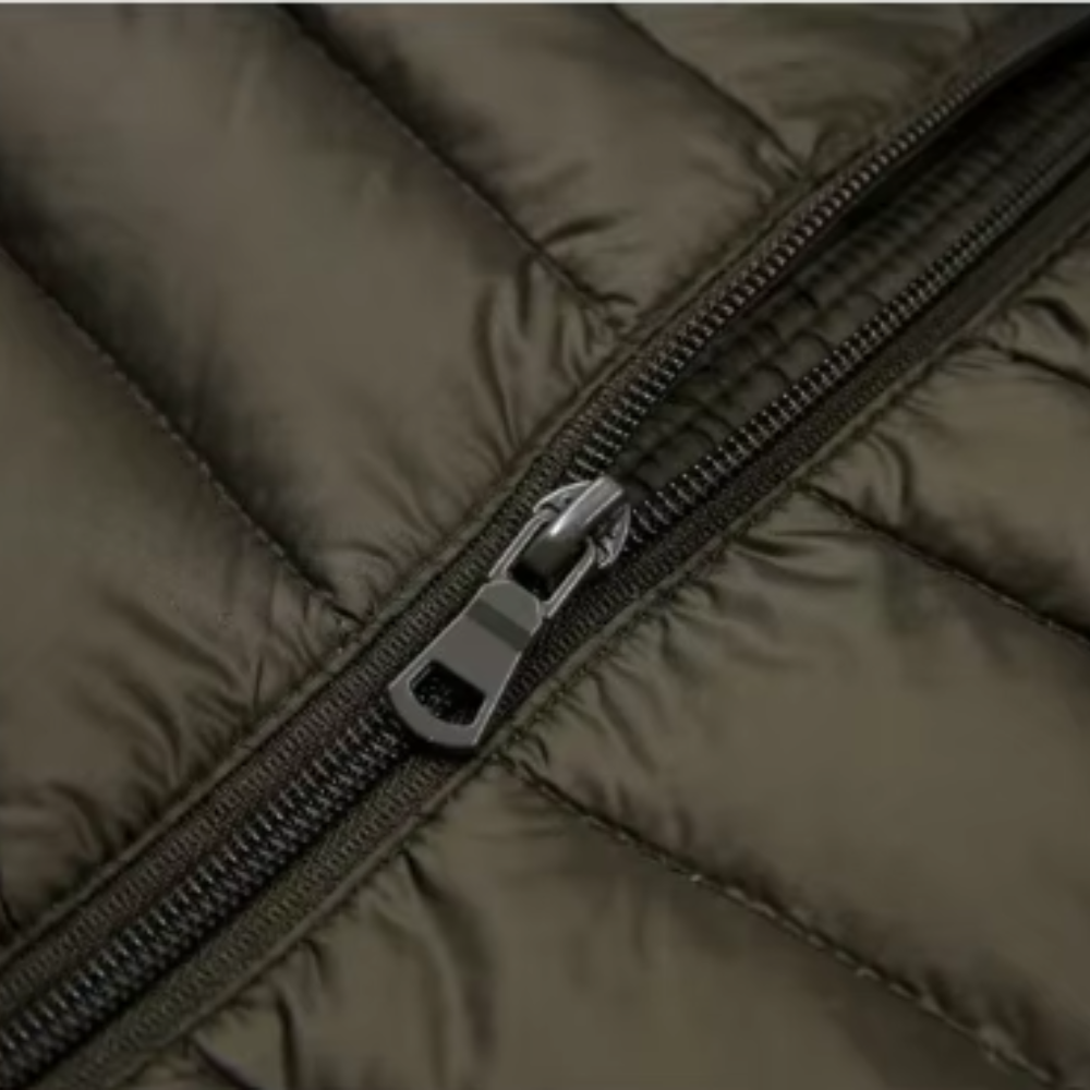 Leichte Daunenjacke mit Entendaunen