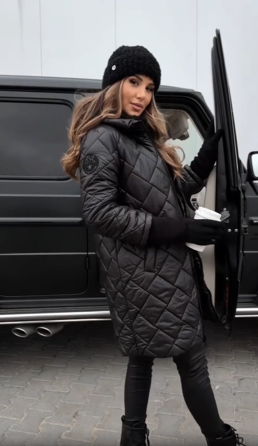 Bogna | Elegante gesteppte Daunenjacke mit Kapuze