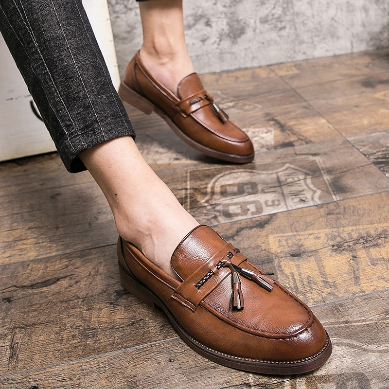 Leder Loafers mit Quasten