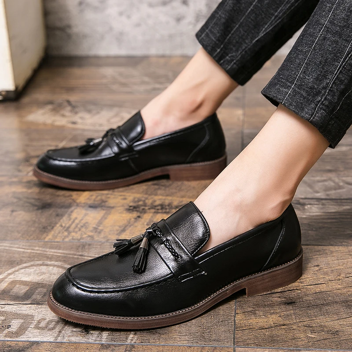 Leder Loafers mit Quasten