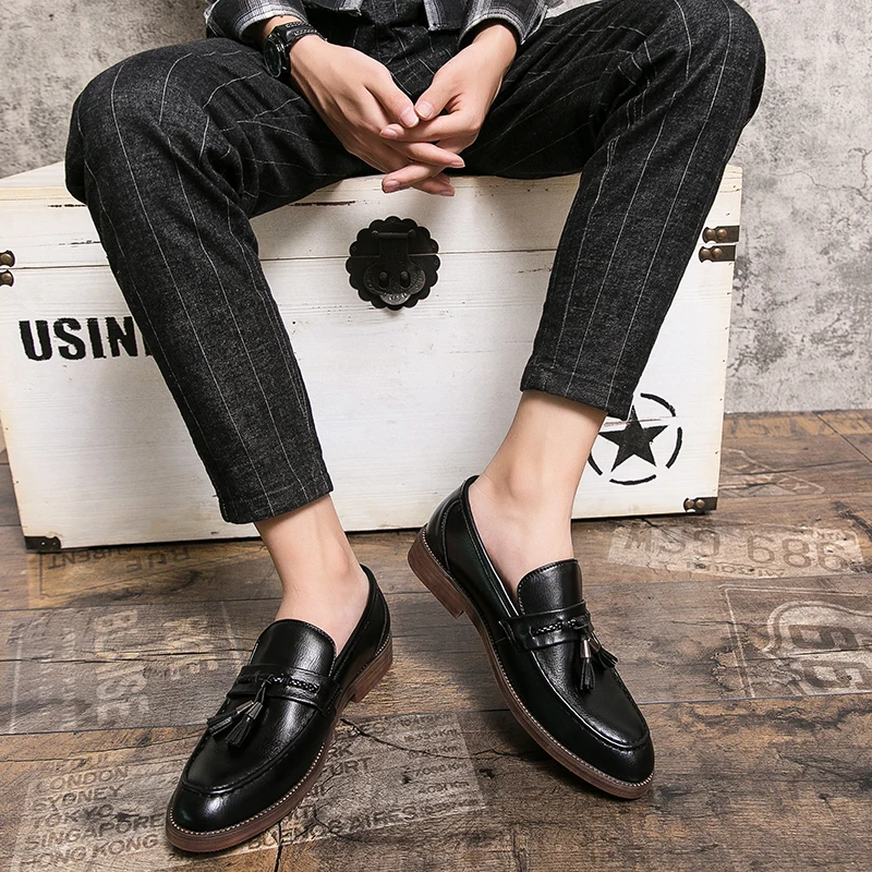 Leder Loafers mit Quasten