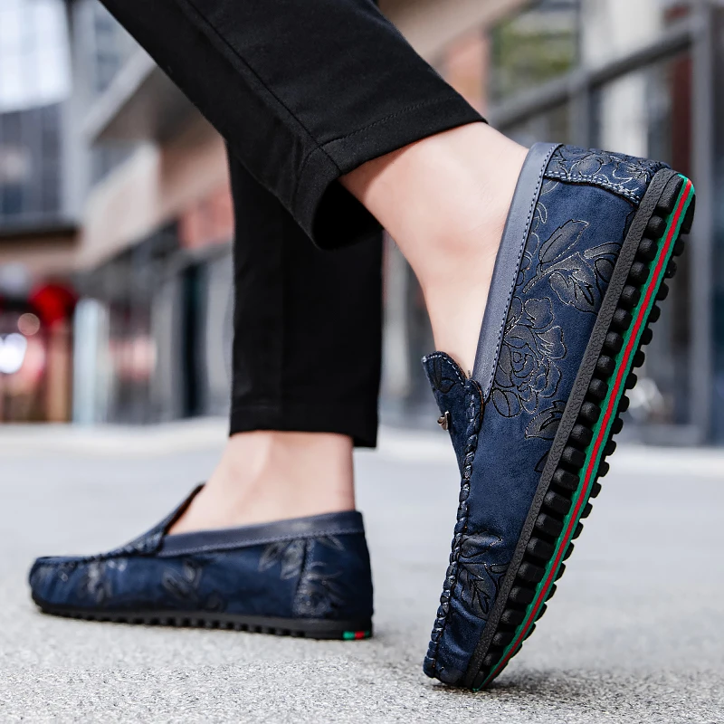 Leder Loafers mit Blumen