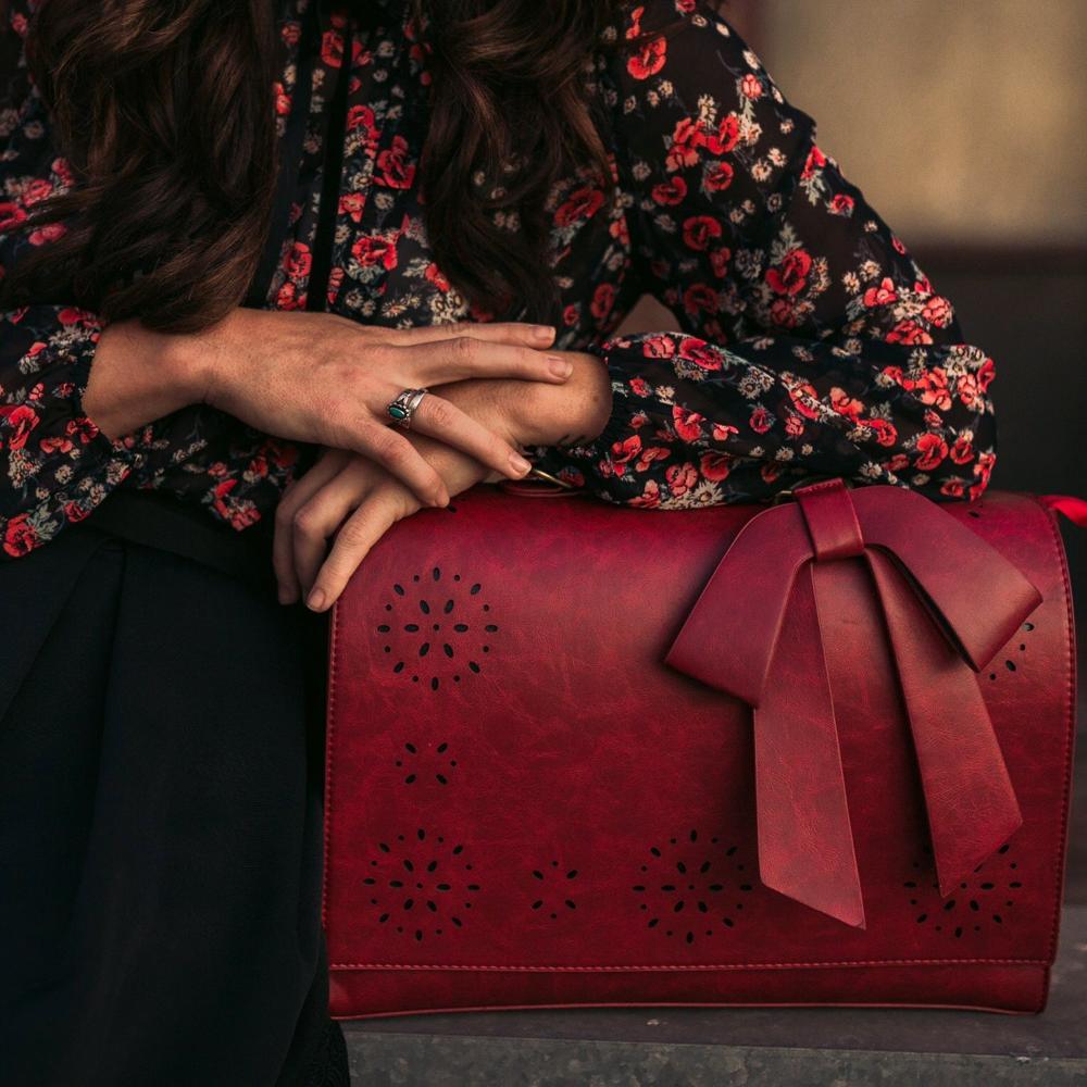 Elegante Fliegen-Tasche