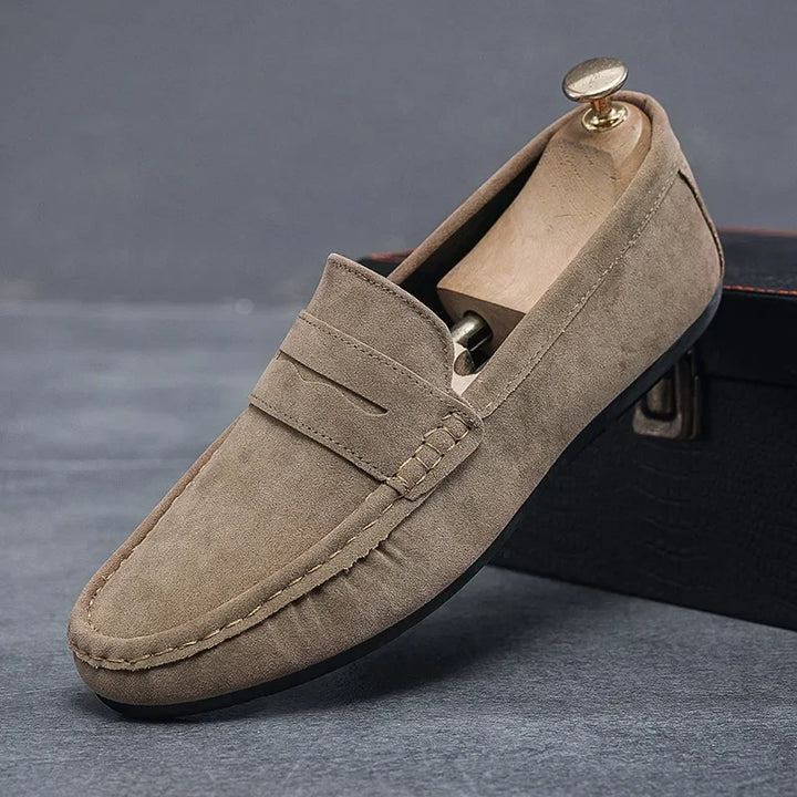 Leichte Wildleder Slipper