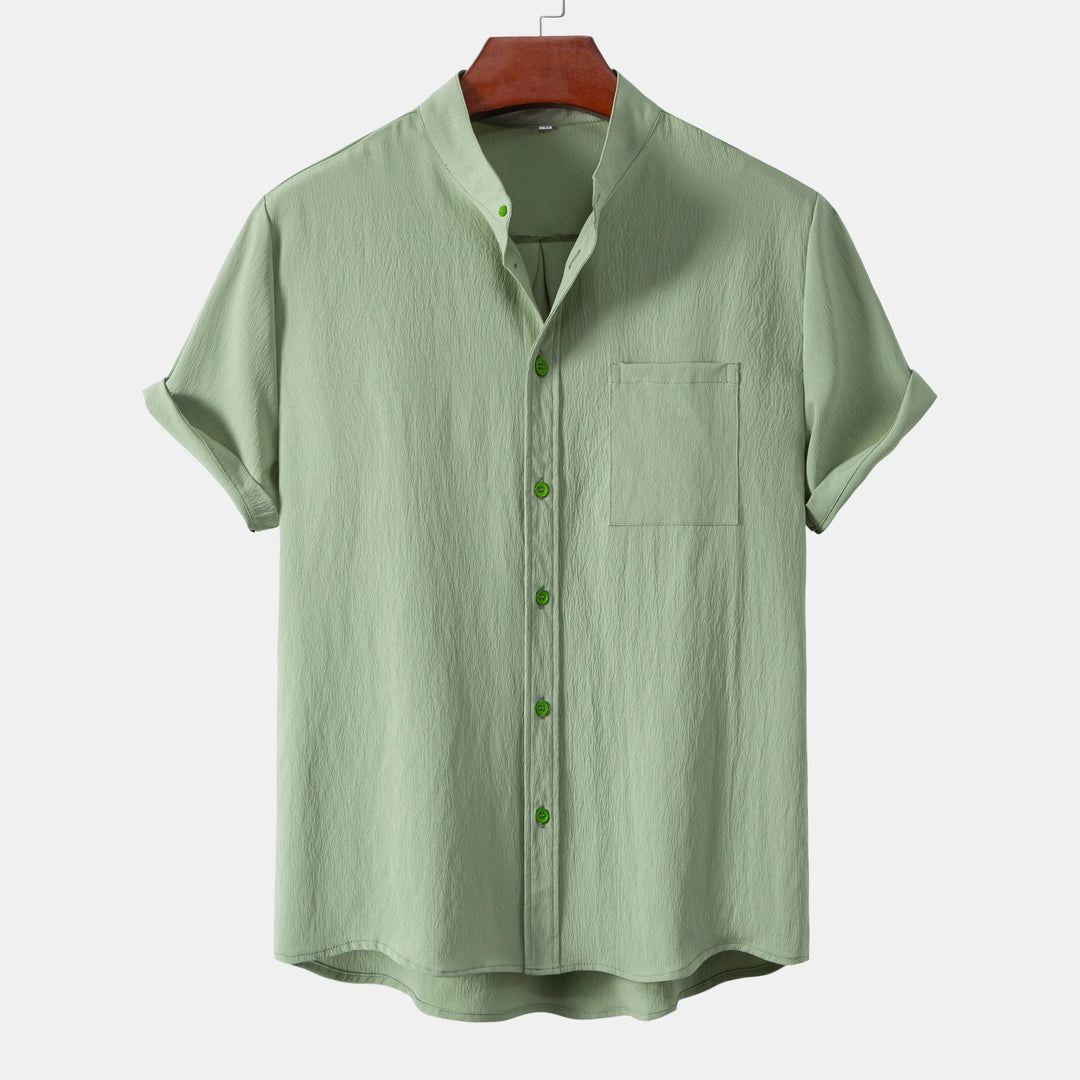Elegantes atmungsaktives Sommerhemd