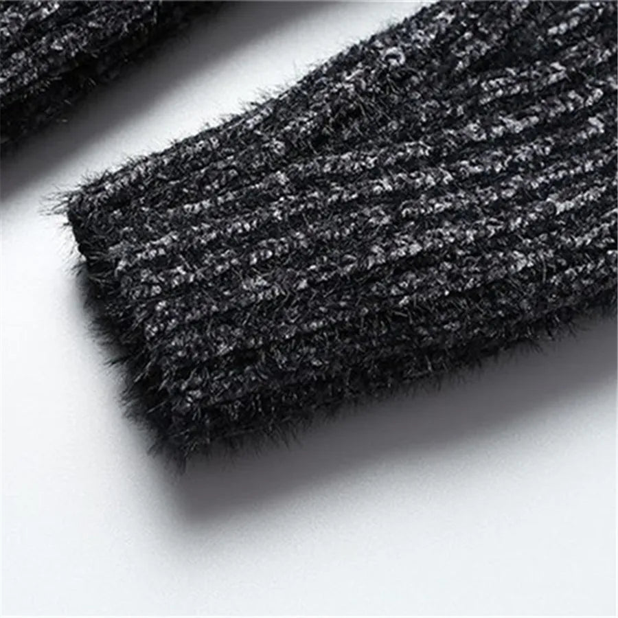 Eleganter gestrickter Rollkragenpullover