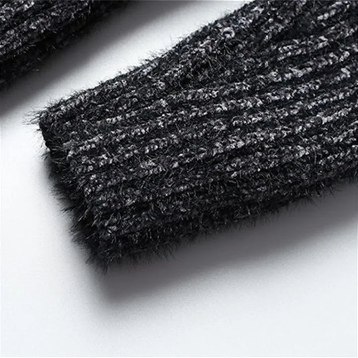 Eleganter gestrickter Rollkragenpullover