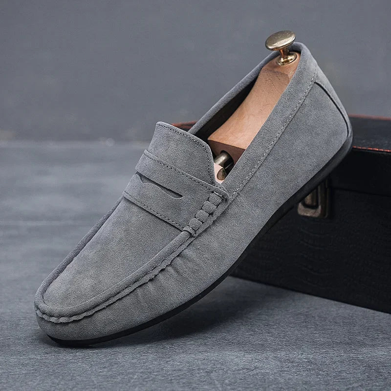 Leichte Wildleder Slipper