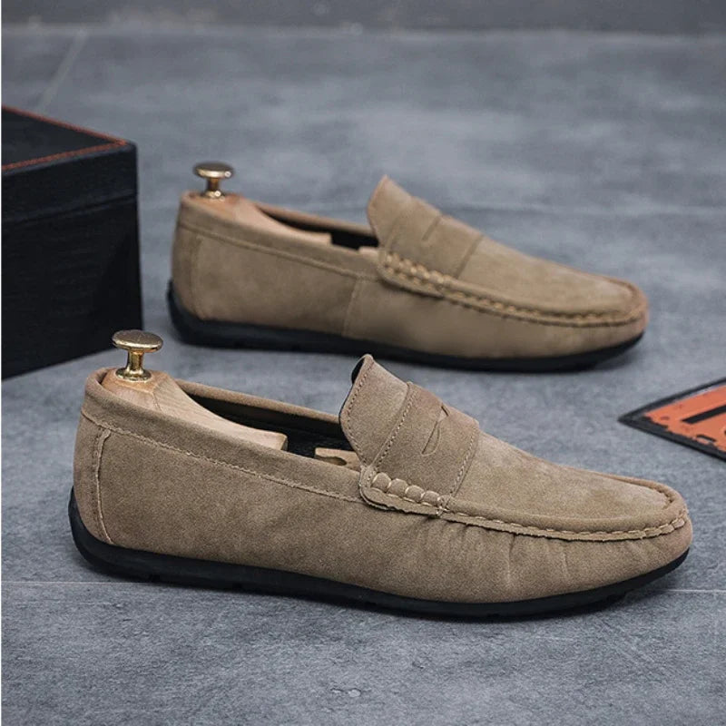 Leichte Wildleder Slipper
