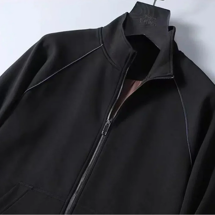 Eleganter maßgeschneiderter Trainingsanzug