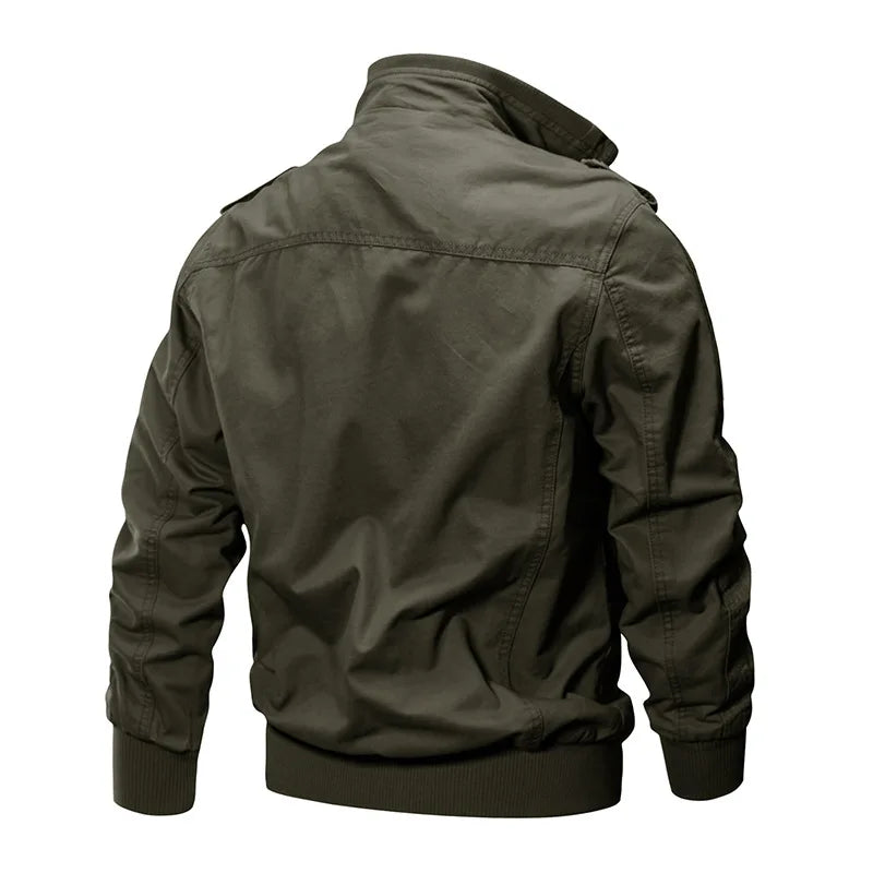 Hochwertige Jacke mit mehreren Taschen
