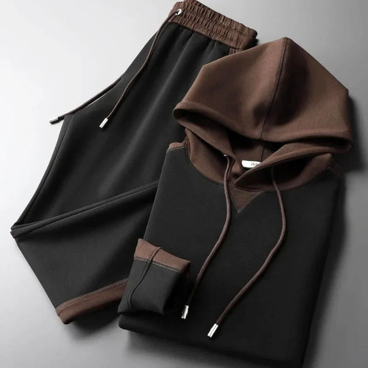 Sweater mit Kapuze