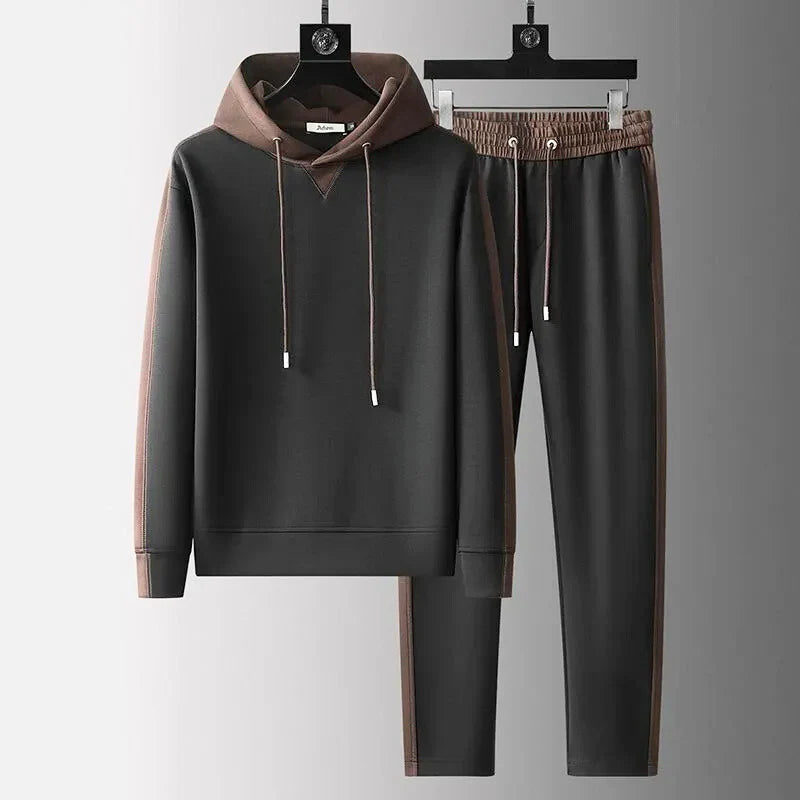 Sweater mit Kapuze