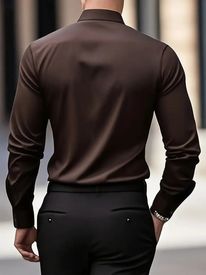 Elegantes Herrenhemd