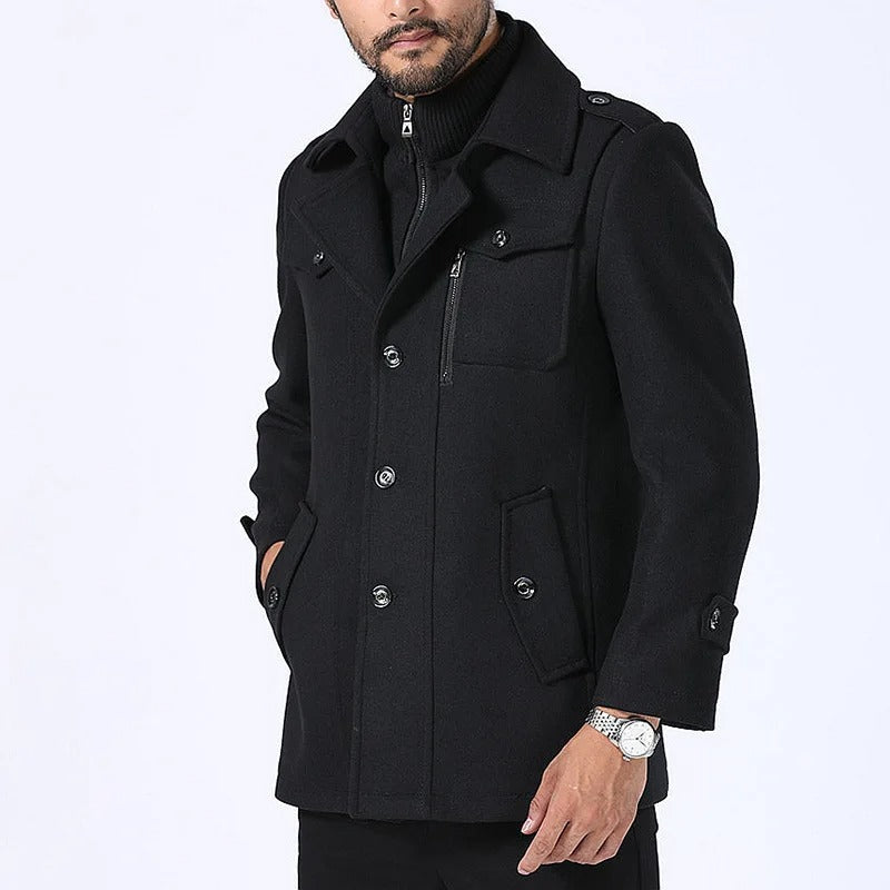 Eleganter Wollmantel