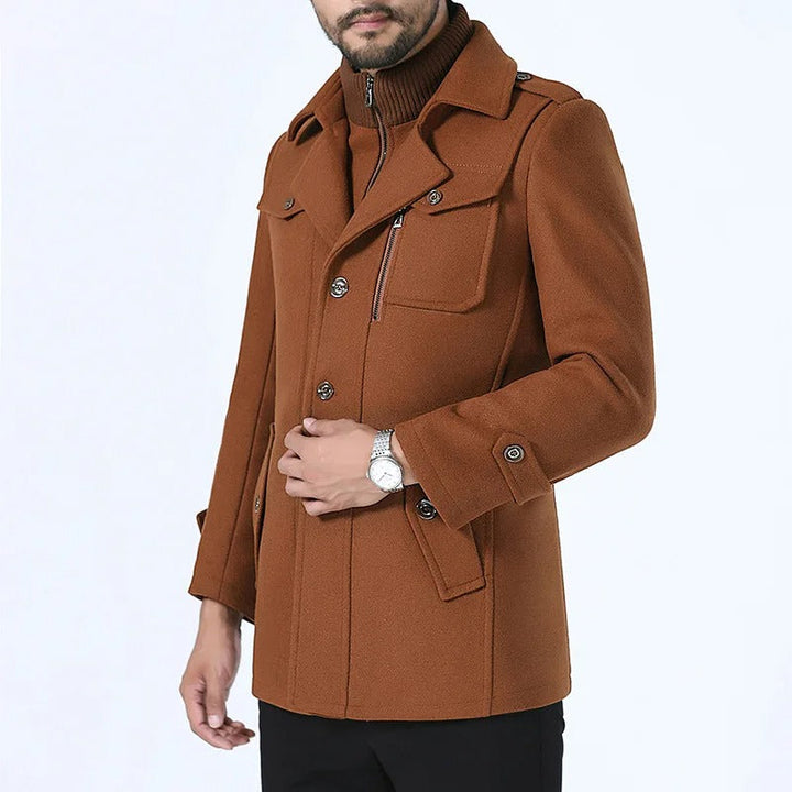 Eleganter Wollmantel