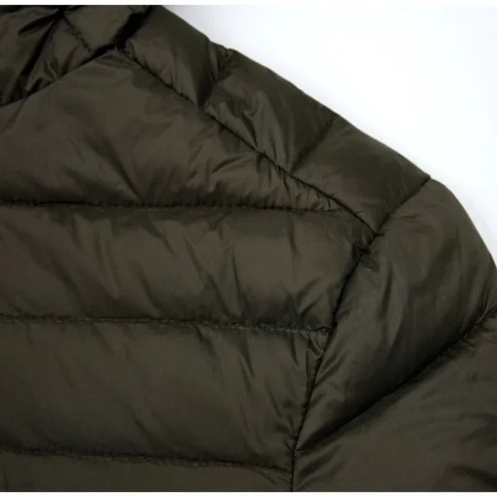 Leichte Daunenjacke mit Entendaunen