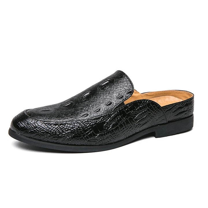 Elegante, schicke Schuhe mit Krokodilprägung
