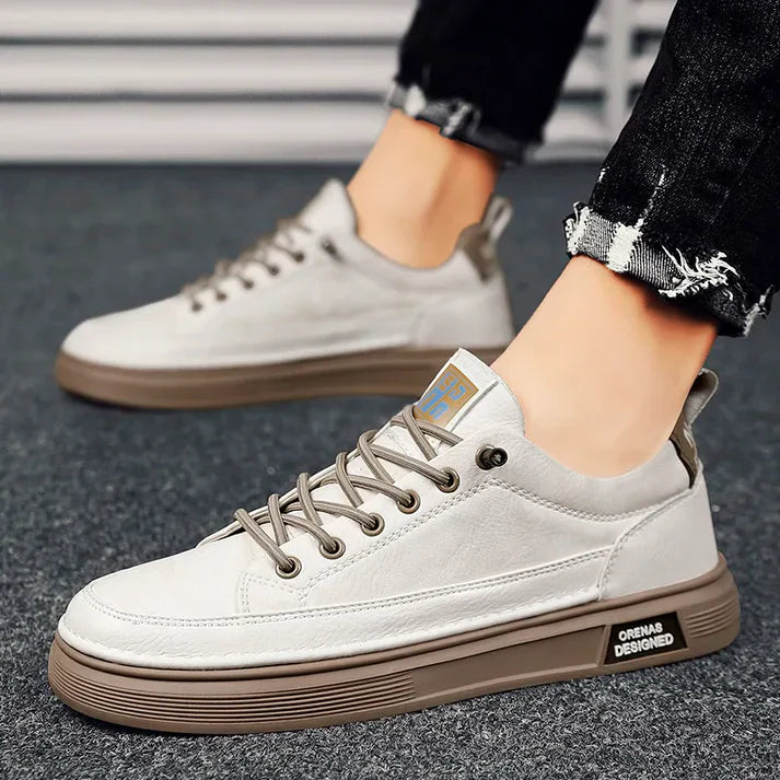 Lässige Sneakers